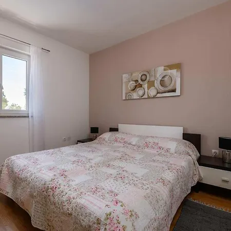 Nyaraló D&g VeliGolji